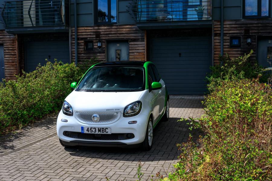  Smart ForFour Prime Electric Drive (W453) 2017 года  (UK) (фото 23 из 23)